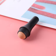 Oil volcanic absorbing roller- Piel mate al instante